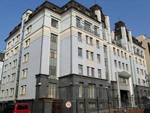 Пов'язані особи у земельних відносинах